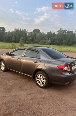 Седан Toyota Corolla 2011 в 