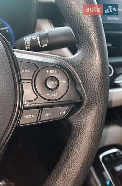 Седан Toyota Corolla 2019 в 