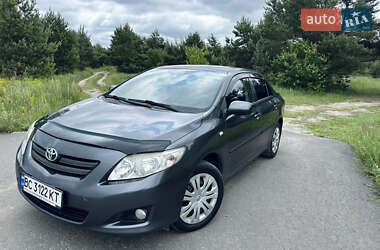 Седан Toyota Corolla 2008 в Львові