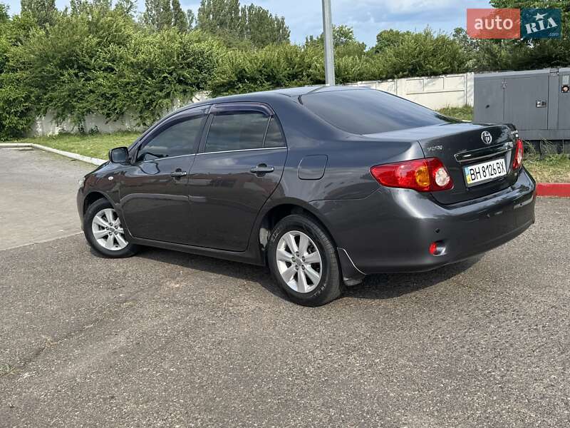 Седан Toyota Corolla 2008 в Одесі