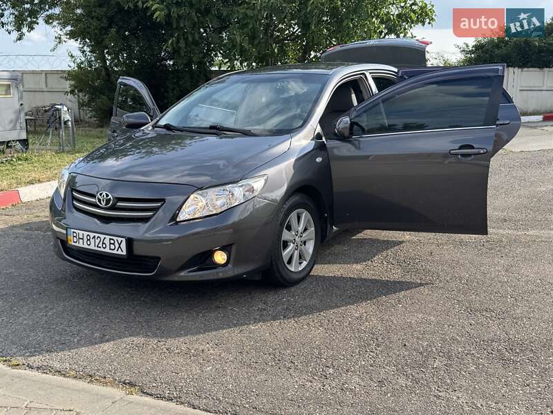 Седан Toyota Corolla 2008 в Одесі