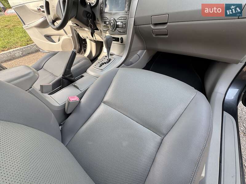 Седан Toyota Corolla 2008 в Одесі