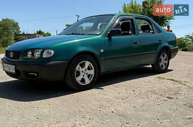 Седан Toyota Corolla 2000 в Одессе