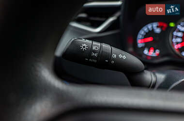Седан Toyota Corolla 2021 в 