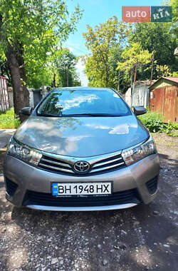 Седан Toyota Corolla 2014 в Одесі