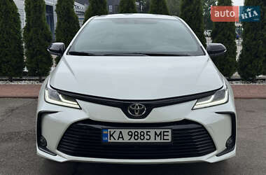 Седан Toyota Corolla 2021 в 