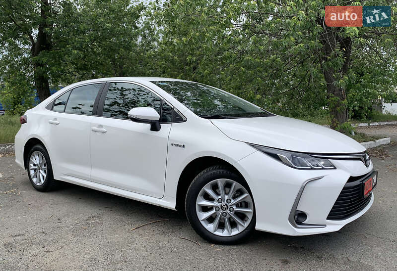 Седан Toyota Corolla 2020 в Києві