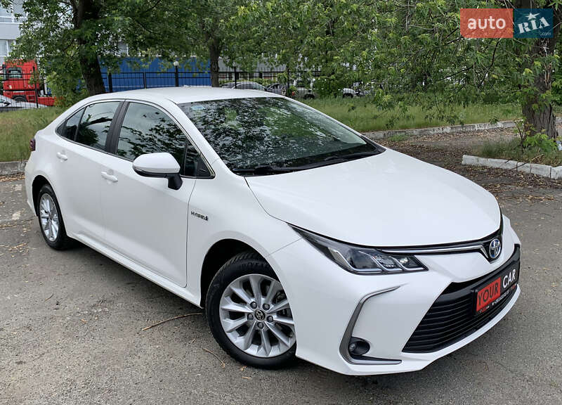 Седан Toyota Corolla 2020 в Києві