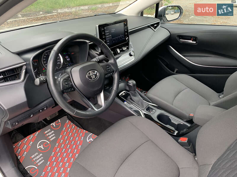 Седан Toyota Corolla 2020 в Києві