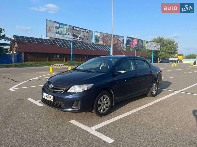 Седан Toyota Corolla 2010 в Борисполі