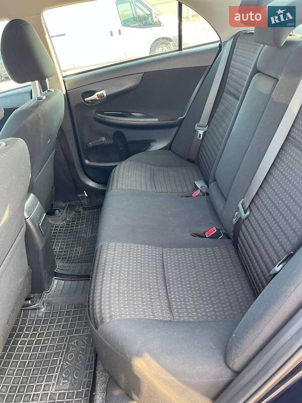 Седан Toyota Corolla 2010 в Борисполі