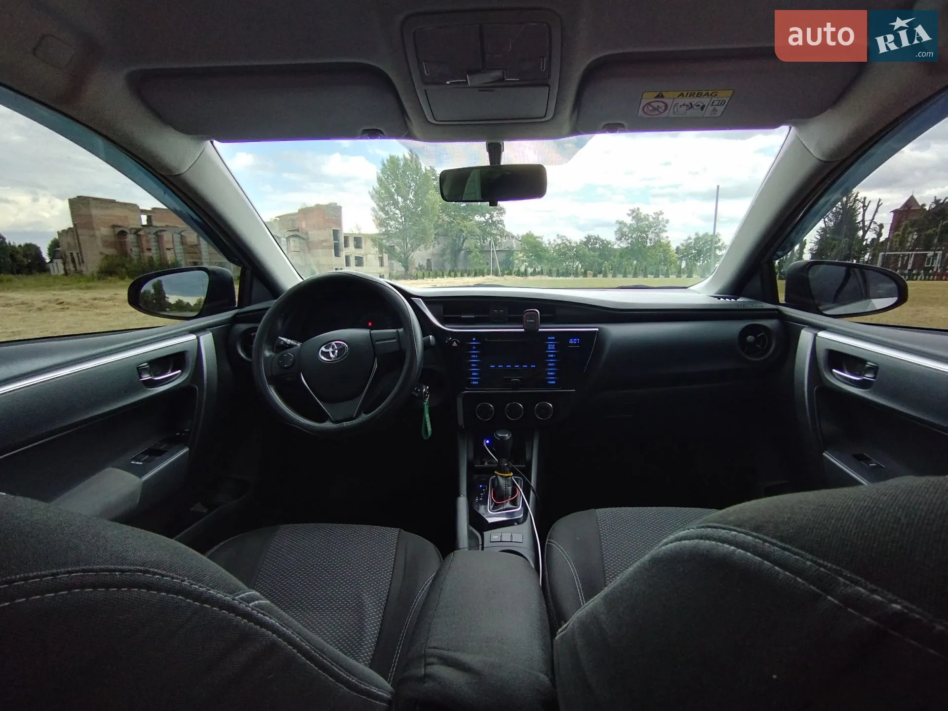 2017 Toyota Corolla - мініатюра 13