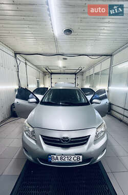 Седан Toyota Corolla 2008 в 