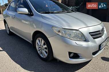 Седан Toyota Corolla 2007 в Кропивницком