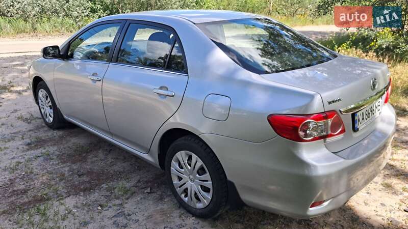 Седан Toyota Corolla 2011 в Киеве фото 4 Седан Toyota Corolla 2011 в Киеве