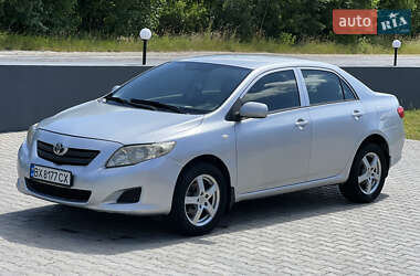 Седан Toyota Corolla 2007 в Дунаевцах