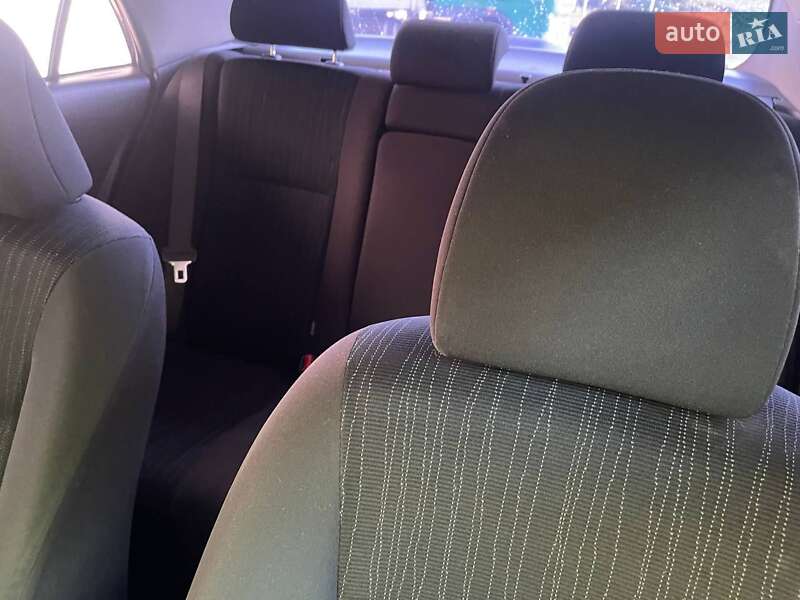 Седан Toyota Corolla 2008 в Тернополе