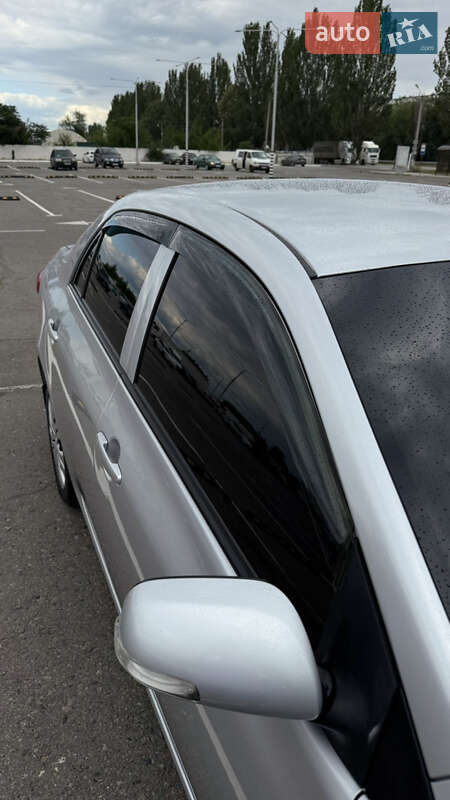Седан Toyota Corolla 2010 в Днепре