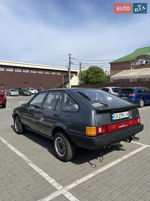 Лифтбек Toyota Corolla 1987 в Черкассах