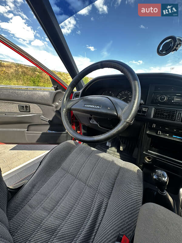 Ліфтбек Toyota Corolla 1989 в Києві