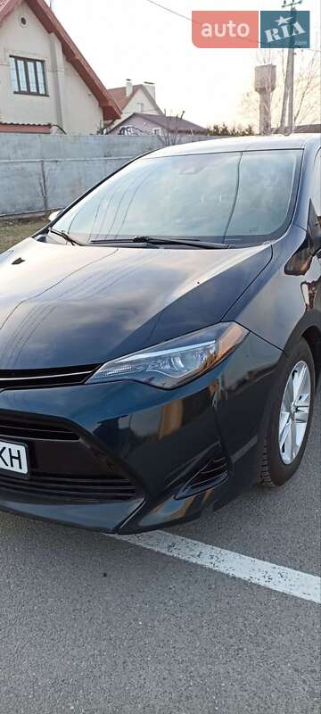 Седан Toyota Corolla 2017 в Києві