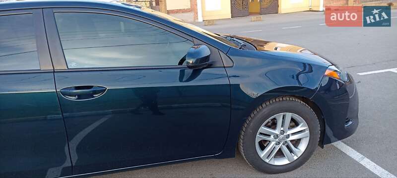 Седан Toyota Corolla 2017 в Києві