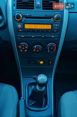 Седан Toyota Corolla 2009 в 