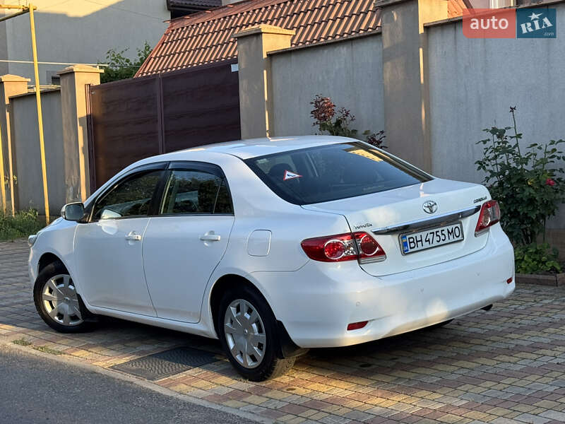 Седан Toyota Corolla 2010 в Одессе