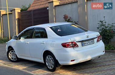 Седан Toyota Corolla 2010 в 