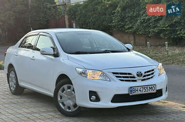 Седан Toyota Corolla 2010 в 