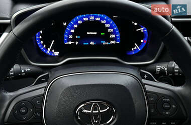 Хэтчбек Toyota Corolla 2018 в 
