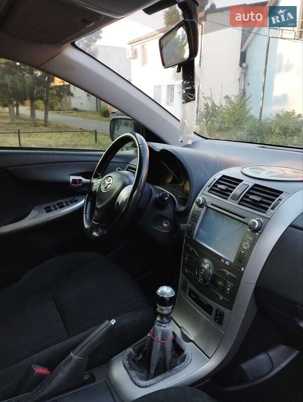 Седан Toyota Corolla 2008 в Белгороде-Днестровском