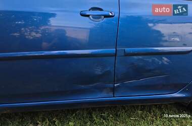 Седан Toyota Corolla 2011 в 