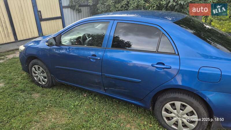 Седан Toyota Corolla 2011 в Києві