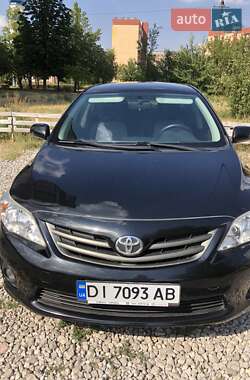 Седан Toyota Corolla 2010 в Кривом Роге