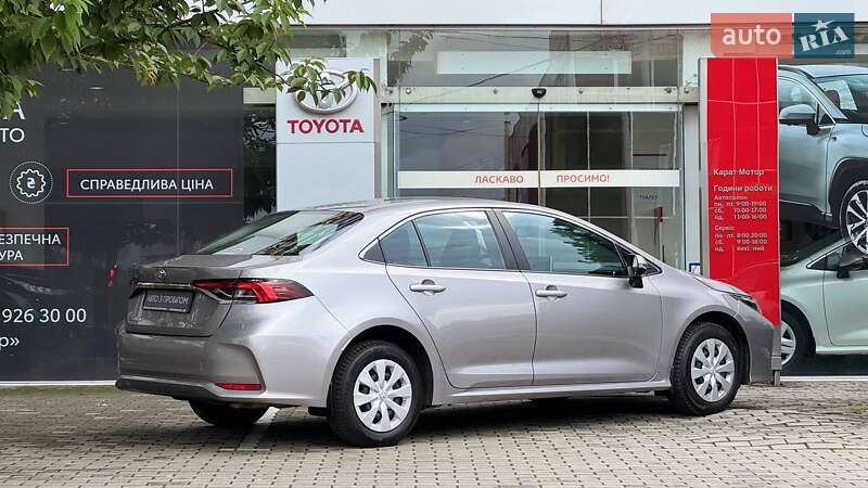 Седан Toyota Corolla 2021 в Ужгороде
