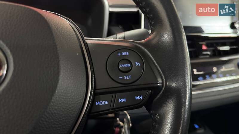 Седан Toyota Corolla 2021 в Ужгороде