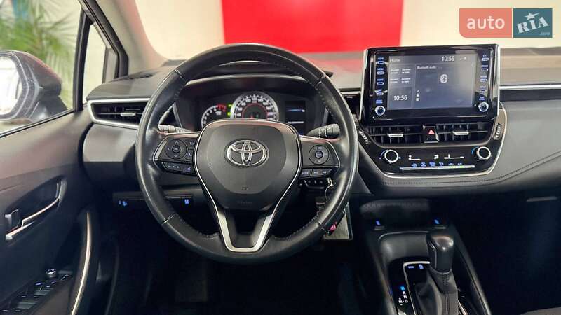 Седан Toyota Corolla 2021 в Ужгороде