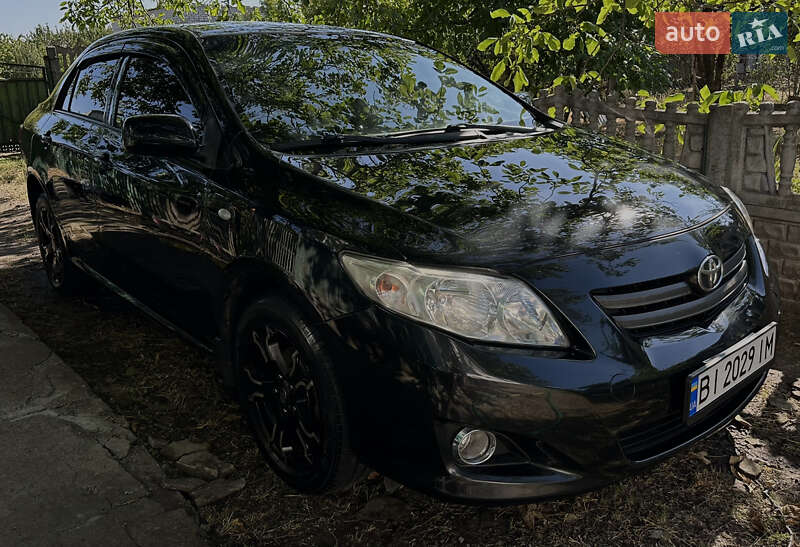 Седан Toyota Corolla 2008 в Кременчуге