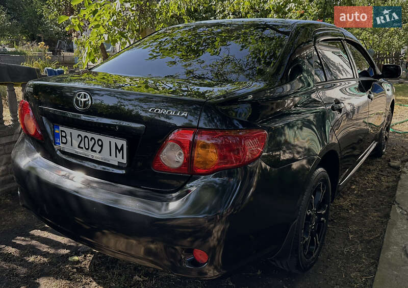 Седан Toyota Corolla 2008 в Кременчуге