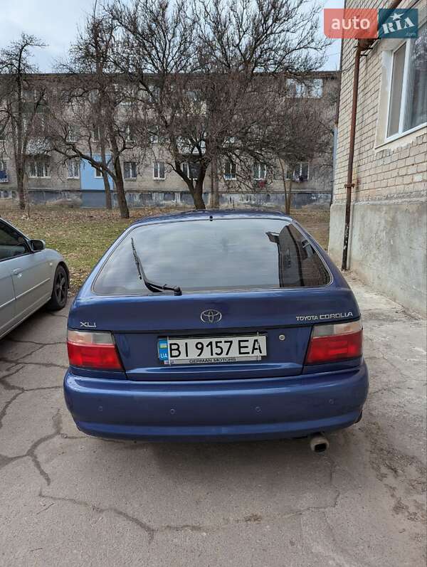 Хэтчбек Toyota Corolla 1993 в Светловодске
