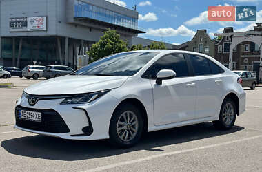 Седан Toyota Corolla 2021 в 