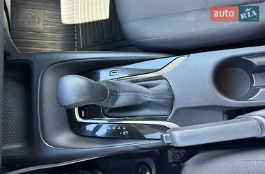 Седан Toyota Corolla 2021 в 