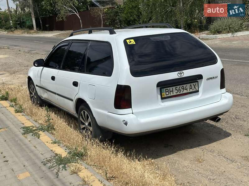 Универсал Toyota Corolla 1993 в Одессе