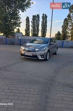 Седан Toyota Corolla 2013 в Ковеле