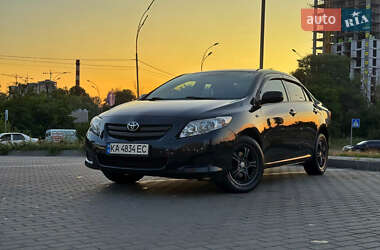 Седан Toyota Corolla 2009 в Києві