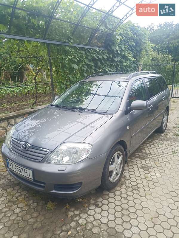 Универсал Toyota Corolla 2006 в Надворной