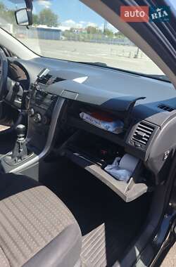 Седан Toyota Corolla 2012 в 