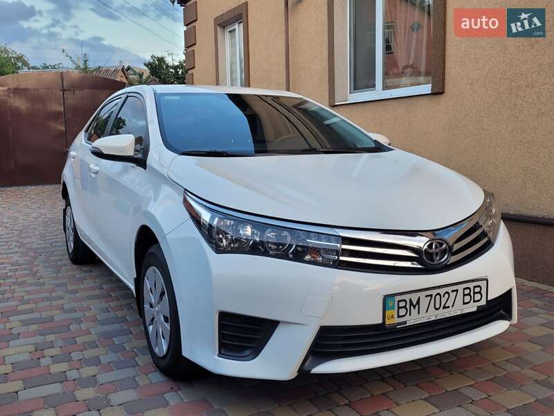 Седан Toyota Corolla 2014 в Миргороде