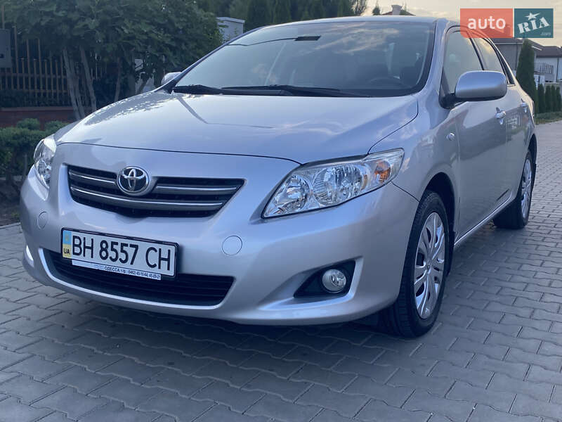 Седан Toyota Corolla 2008 в Одессе